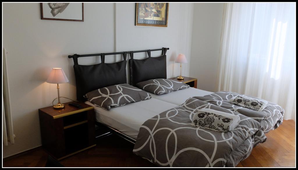 B&B Piazza Goldoni Trieste Bagian luar foto